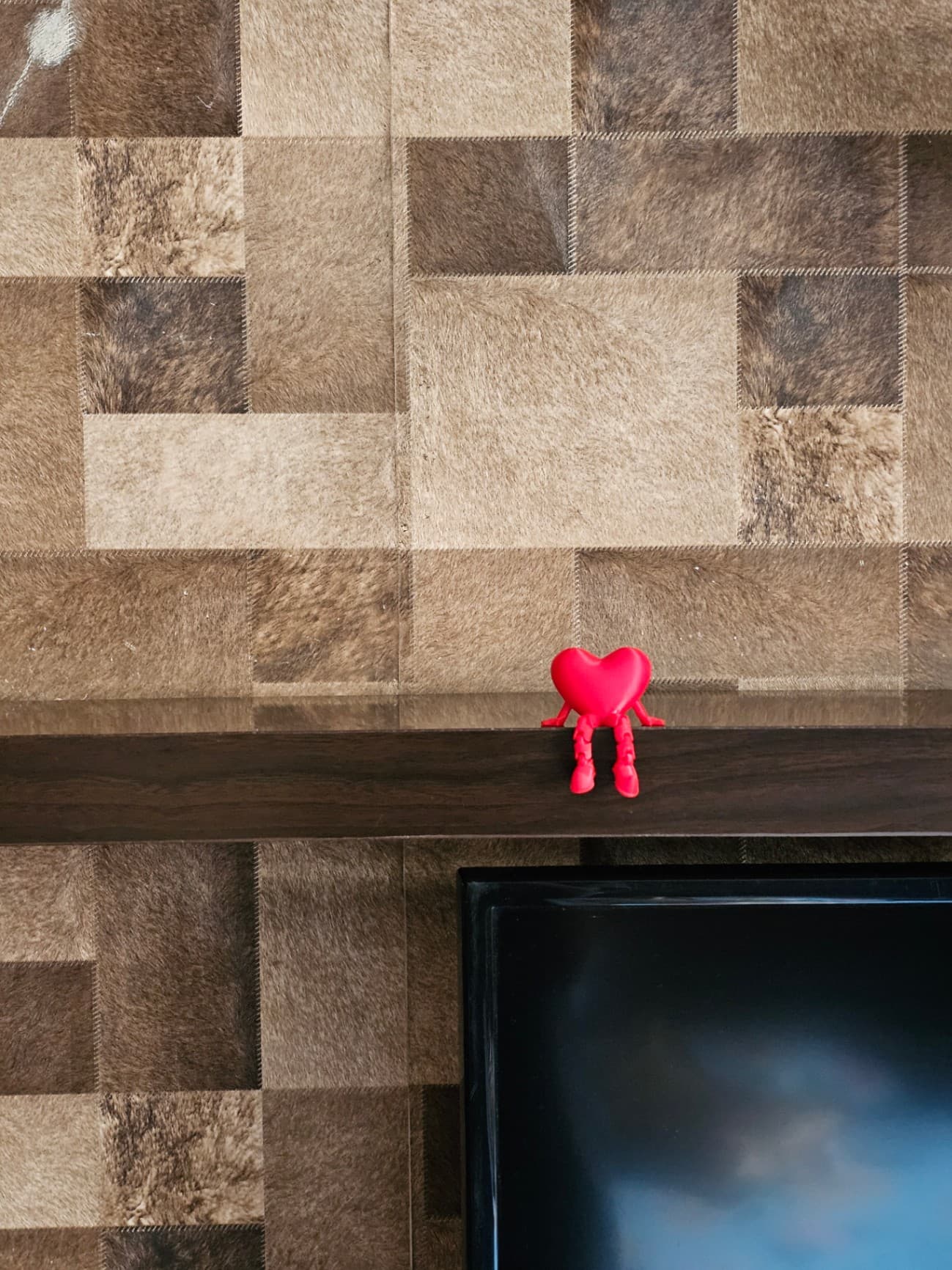 Tiny Heart Buddy with Legs — Valentine’s Decor 2